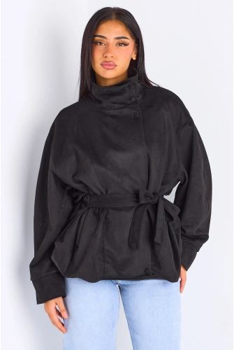 Veste courte en daim ceinturée noire