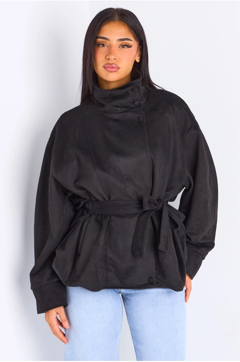 Veste courte en daim ceinturée noire
