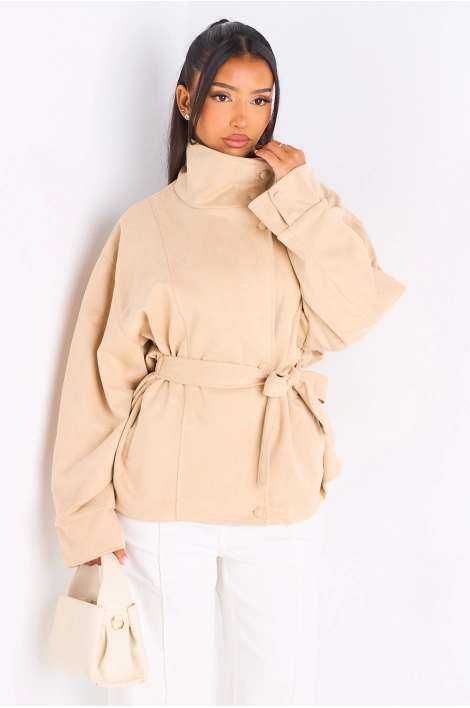 Veste courte en daim ceinturée beige