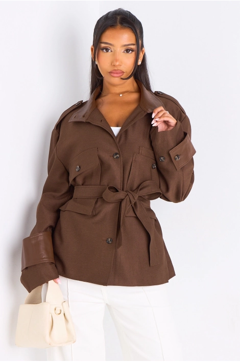 Veste marron à poches ceinturée