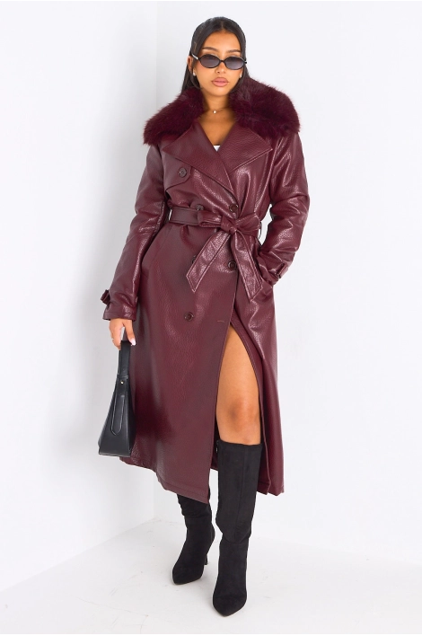 Manteau long en simili cuir bordeaux à empiècement fourrure