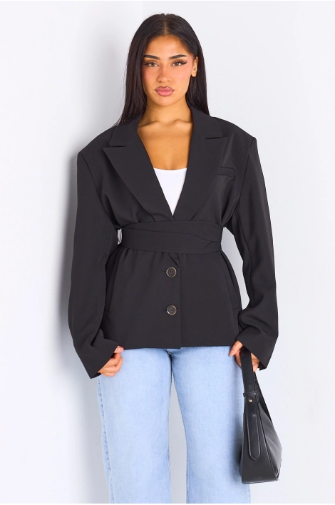 Veste blazer noire à coupe droite ceinturée
