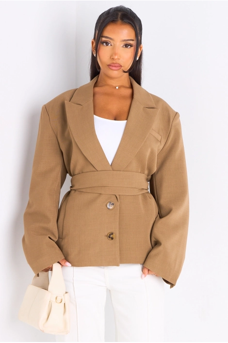 Veste blazer camel à coupe droite ceinturée