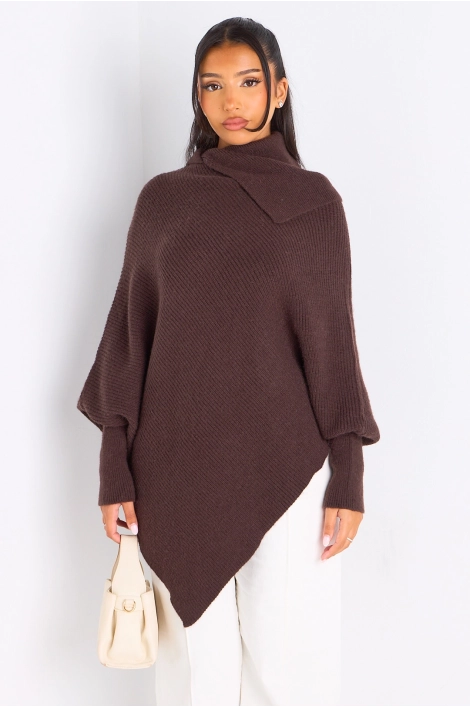 Pull en laine marron à manches chauves-souris