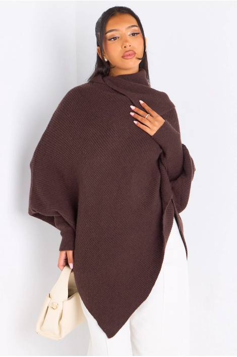 Pull en laine marron à manches chauves-souris