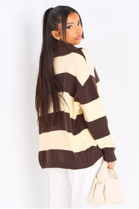 Pull en laine marron à rayures beiges