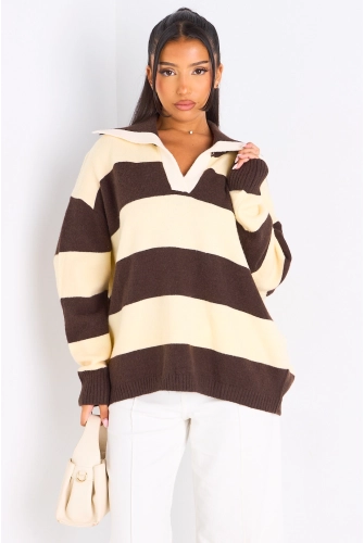 Pull en laine marron à rayures beiges