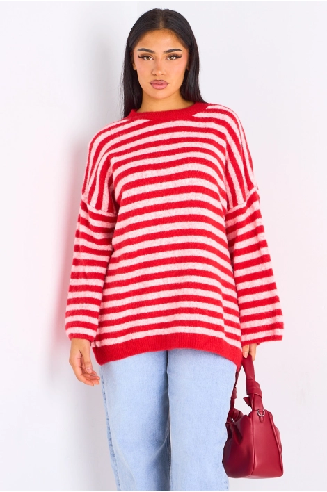 Pull en laine rouge à rayures rose clair