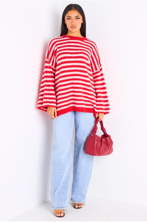 Pull en laine rouge à rayures rose clair