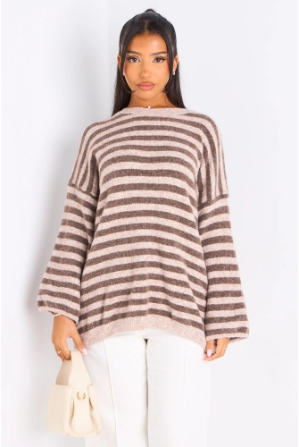 Pull en laine beige foncé à rayures taupe