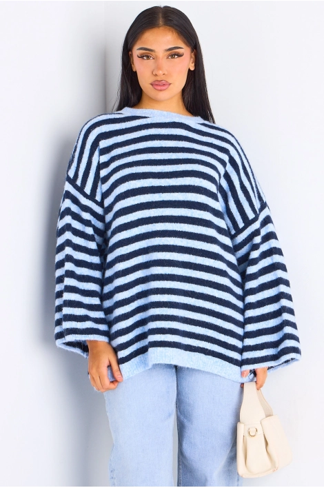 Pull en laine bleu clair à rayures bleu foncé