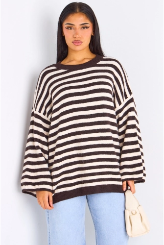 Pull en laine marron à rayures beige