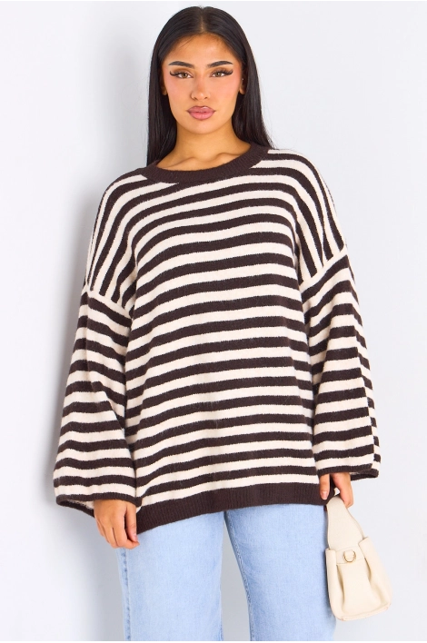 Pull en laine marron à rayures beige