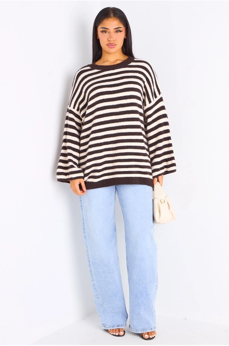 Pull en laine marron à rayures beige