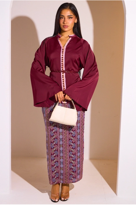 Ensemble 2 pièces : blouse + jupe bordeaux à motifs colorés