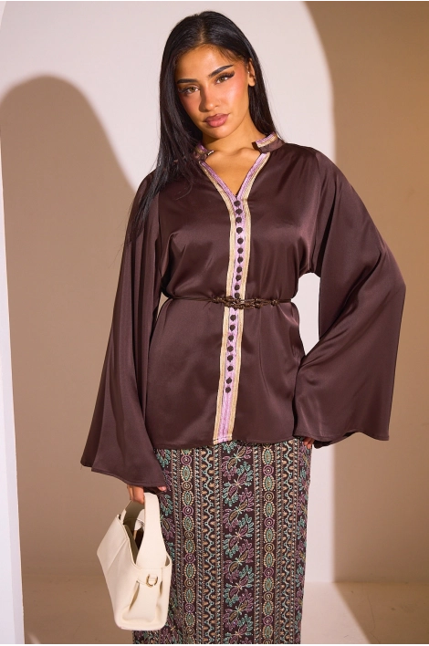 Ensemble 2 pièces : blouse + jupe marron à motifs colorés