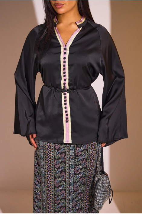 Ensemble 2 pièces : blouse + jupe noir à motifs colorés