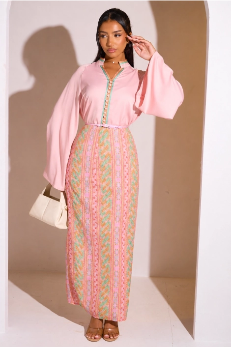 Ensemble 2 pièces : blouse + jupe rose à motifs colorés