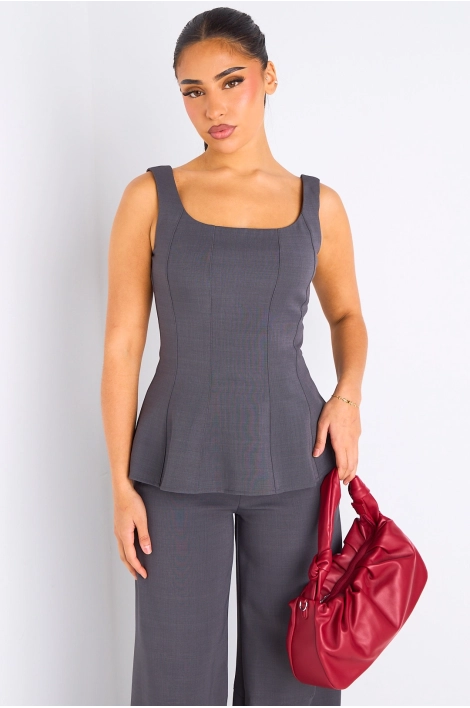 Ensemble deux pièces gris haut à bretelles + pantalon tailleur à coupe droite