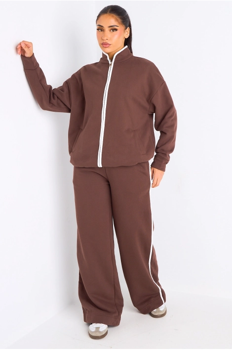 Ensemble deux pièces marron à bandes blanches veste + jogging coupe droite