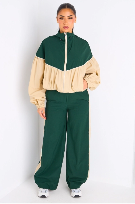Ensemble deux pièces veste + jogging vert et beige