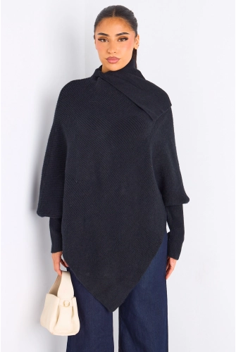 Pull en laine noir à manches chauves-souris