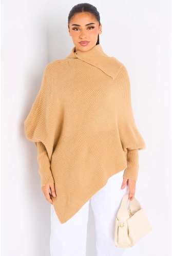 Pull en laine camel à manches chauves-souris