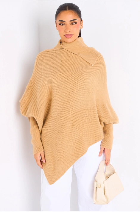 Pull en laine camel à manches chauves-souris