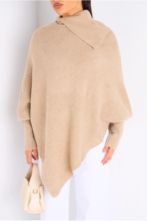 Pull en laine taupe à manches chauves-souris