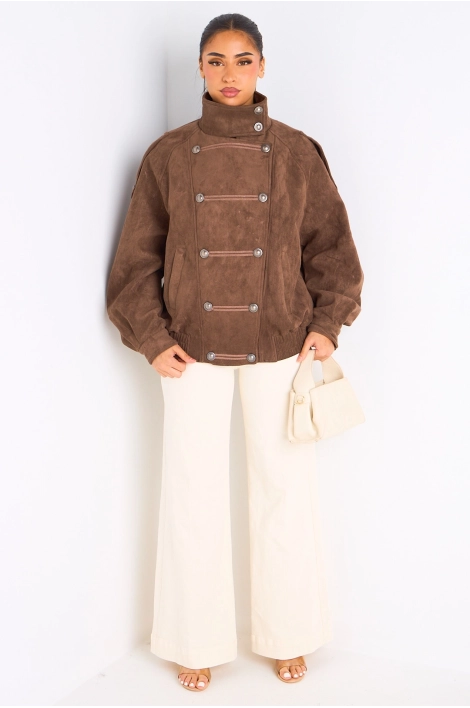 Manteau marron en suédine à effet boutonné