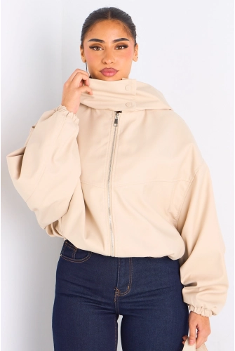 Veste courte beige à capuche