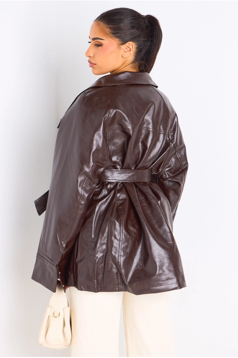 Manteau marron en simili cuir cintré
