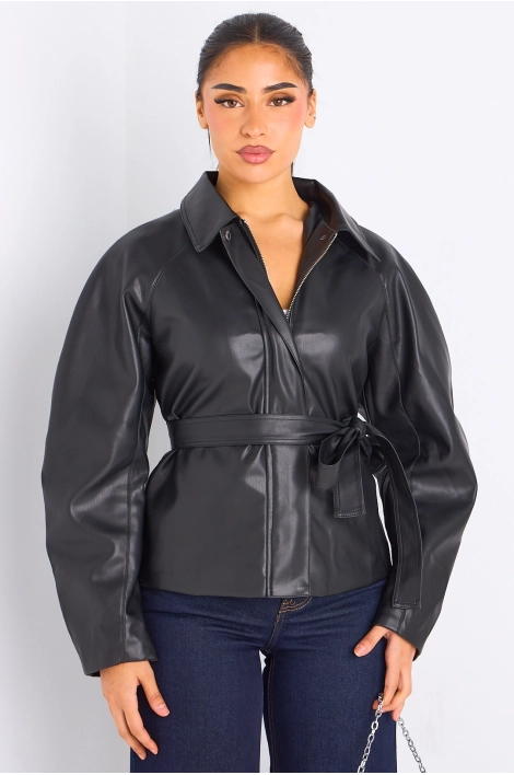 Veste cintrée noire en simili cuir