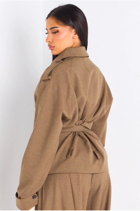 Veste beige foncé à coupe droite ceinturée
