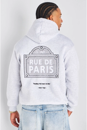 Sweet à capuche gris molletonné et inscriptions