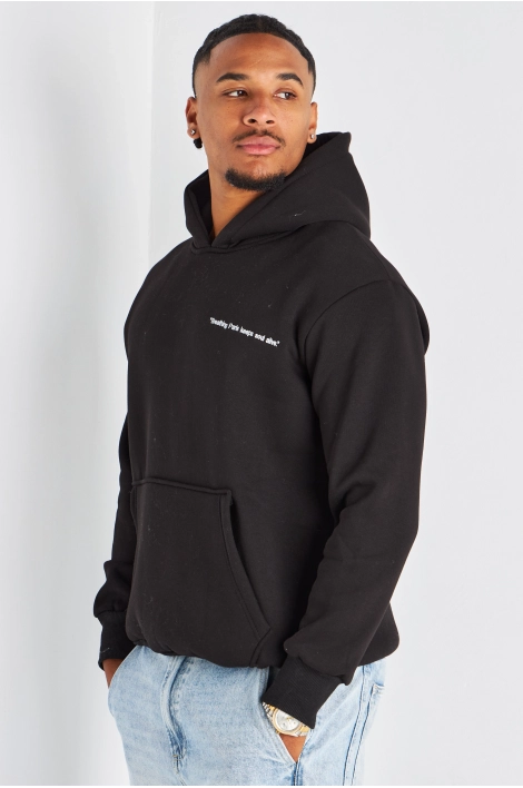 Sweet à capuche de couleur noir molletonné et inscriptions grises