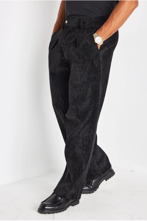 Pantalon noir coupe droite en suédine à effet côtelé