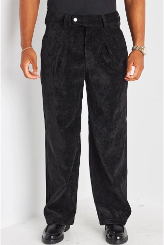 Pantalon noir coupe droite en suédine à effet côtelé