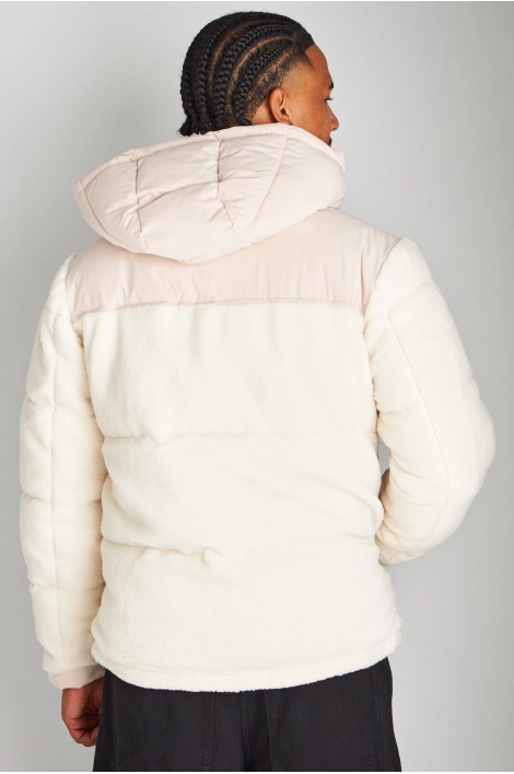Doudoune beige matelassée à capuche et empiècement peau de mouton blanc