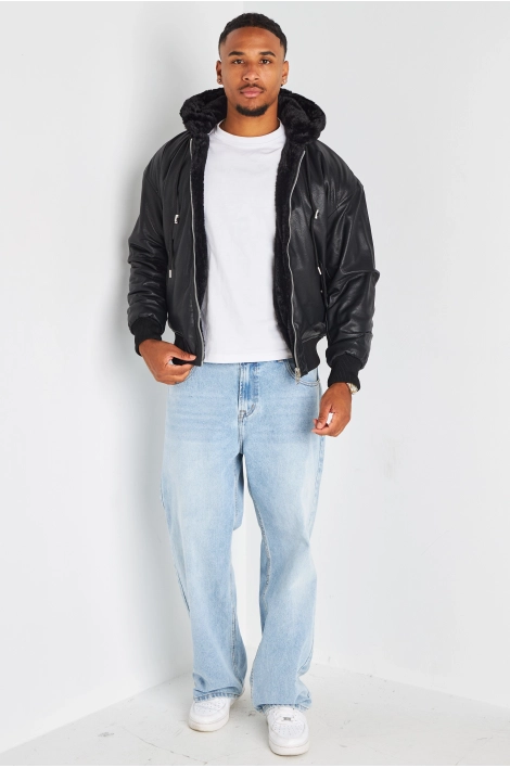 Veste noire en simili cuir à empiècement fourrure