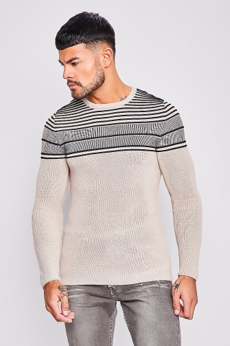 Pull en maille beige à rayures noires en relief