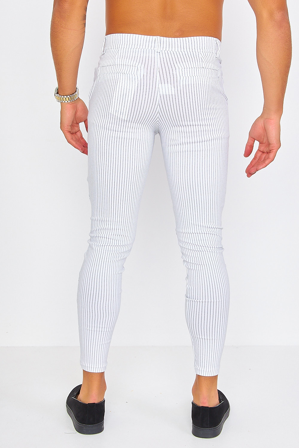 Pantalon chino blanc à rayures pointillées noires