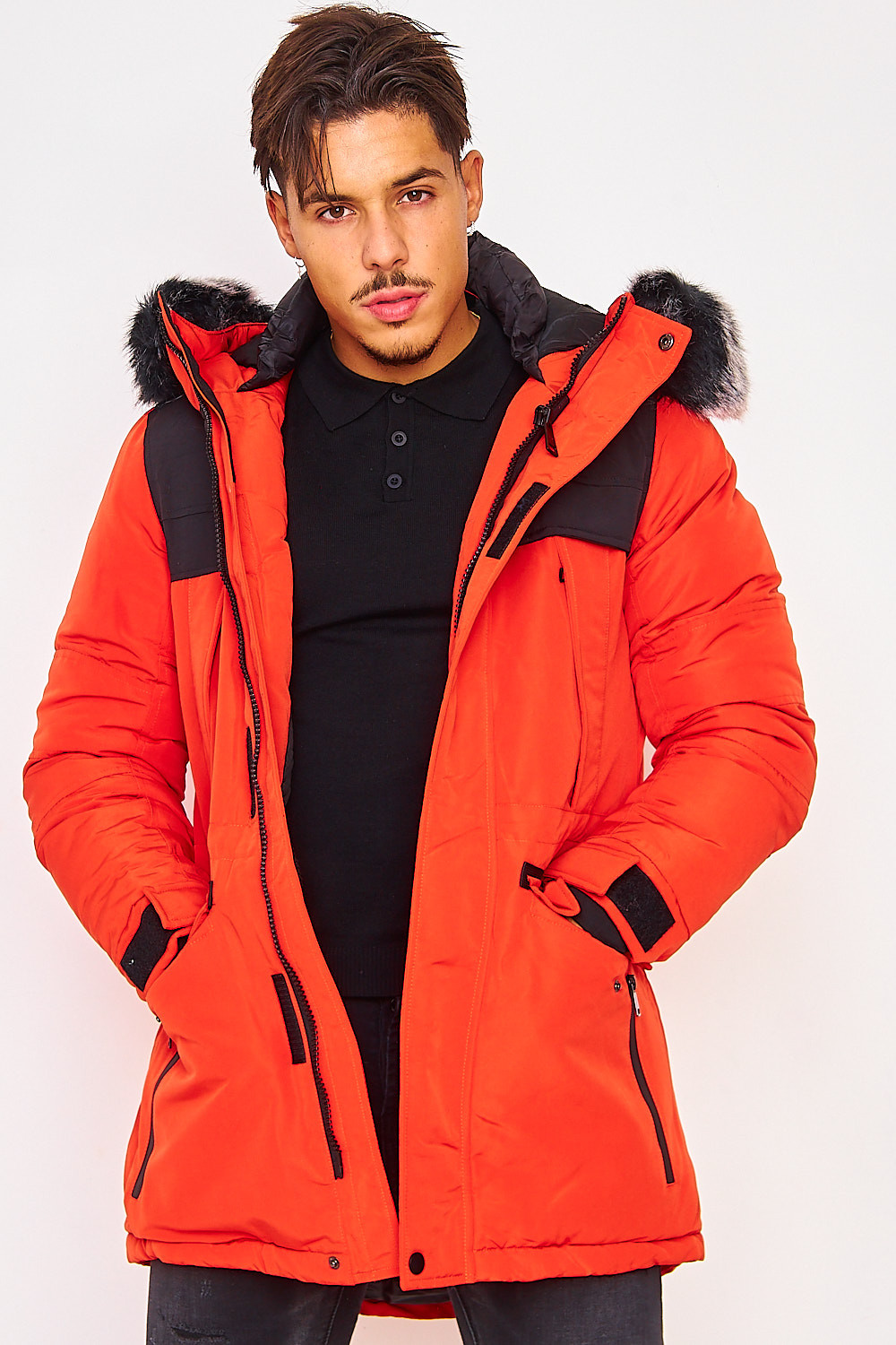 Parka orange/noir capuche à fourrure