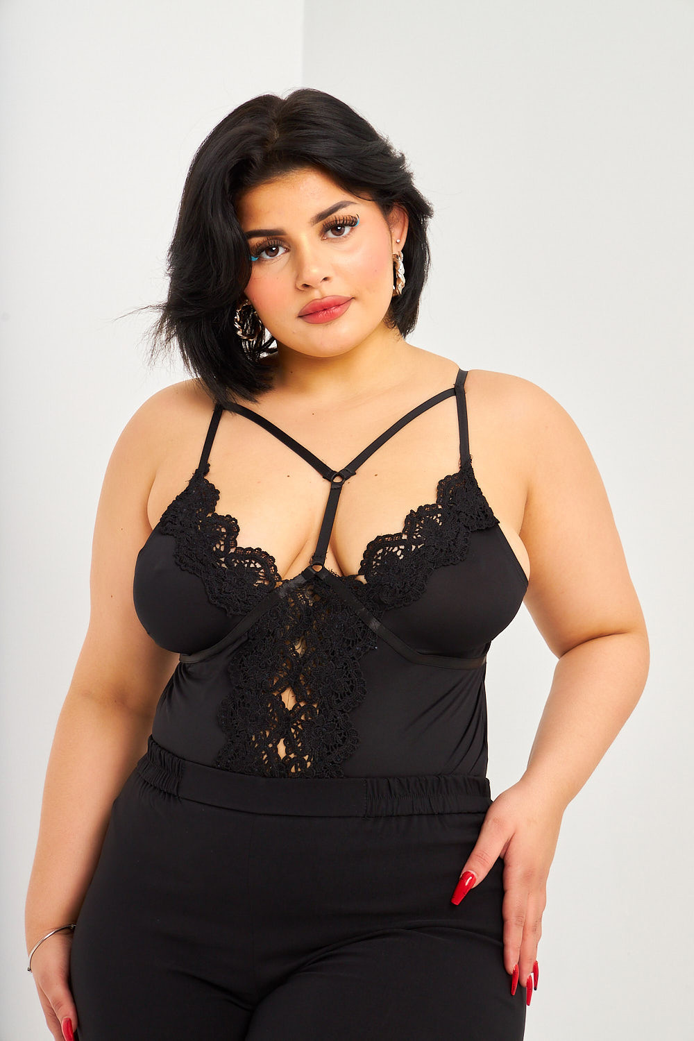 Body noir avec dentelle et lannières