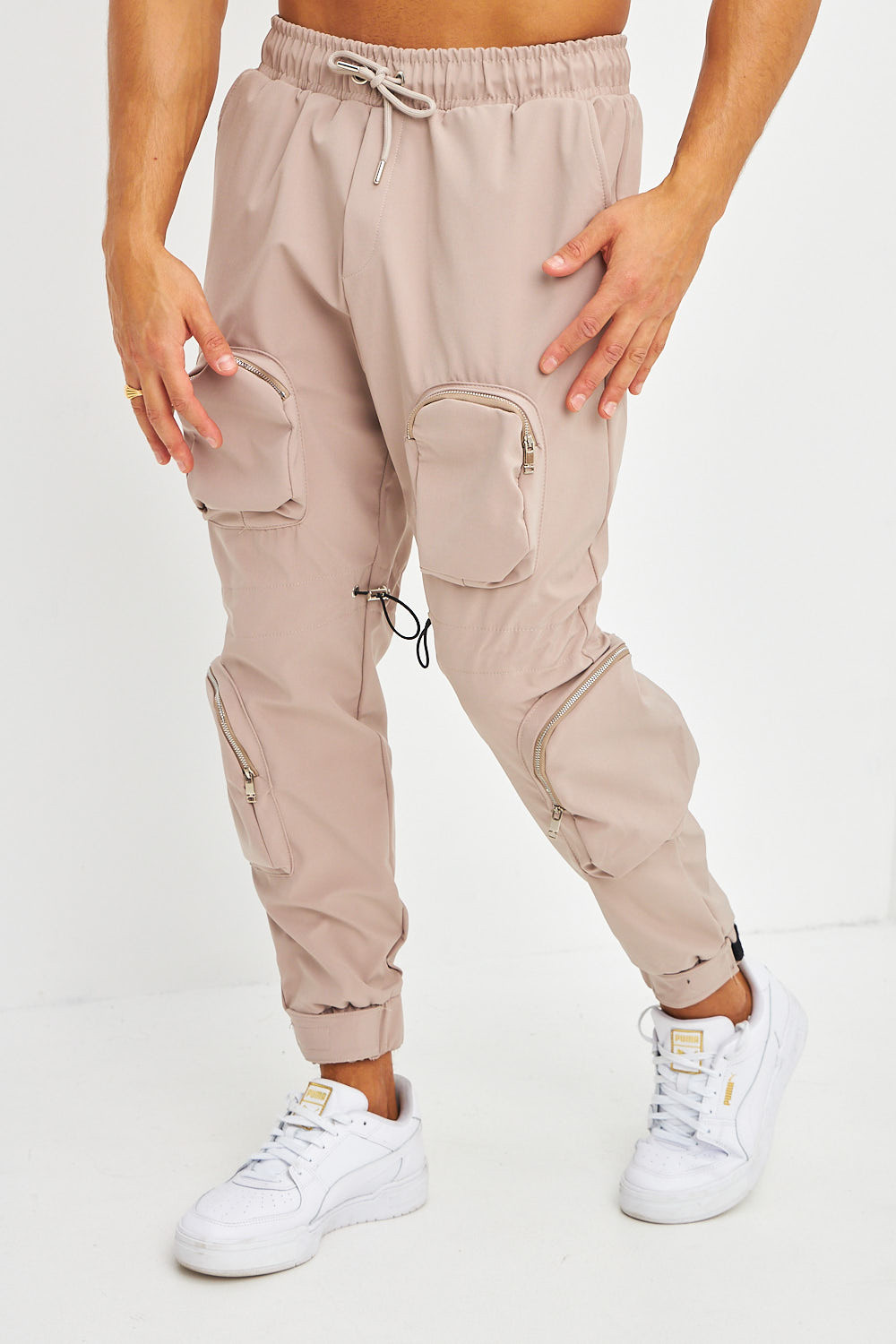 Pantalon cargo beige à multipoches 3D