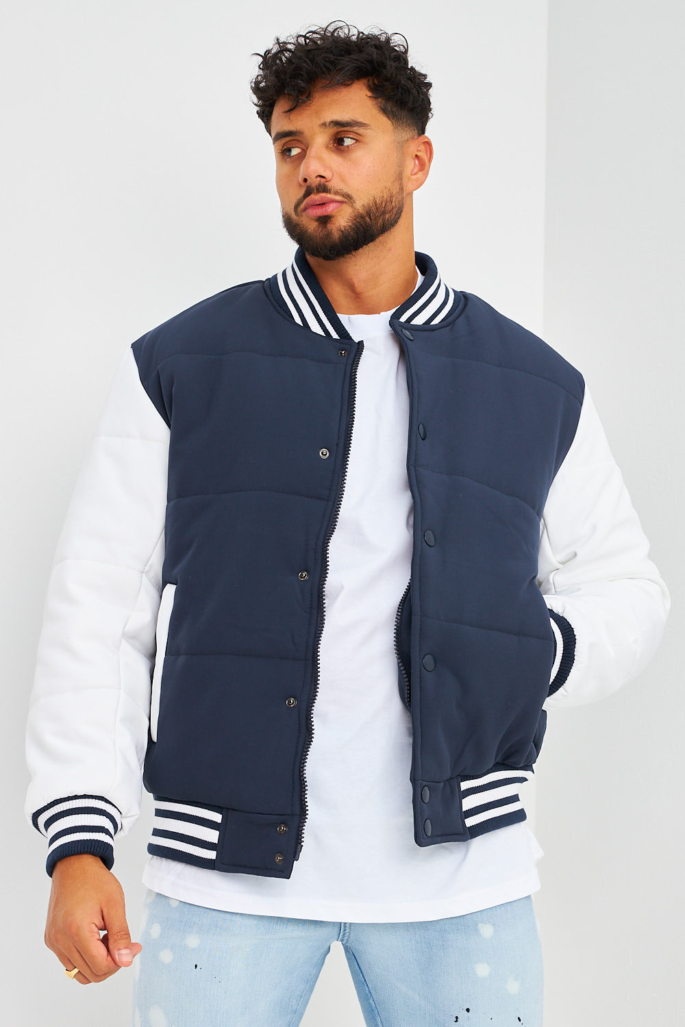 Bomber épais bleu marine à manches longues blanches
