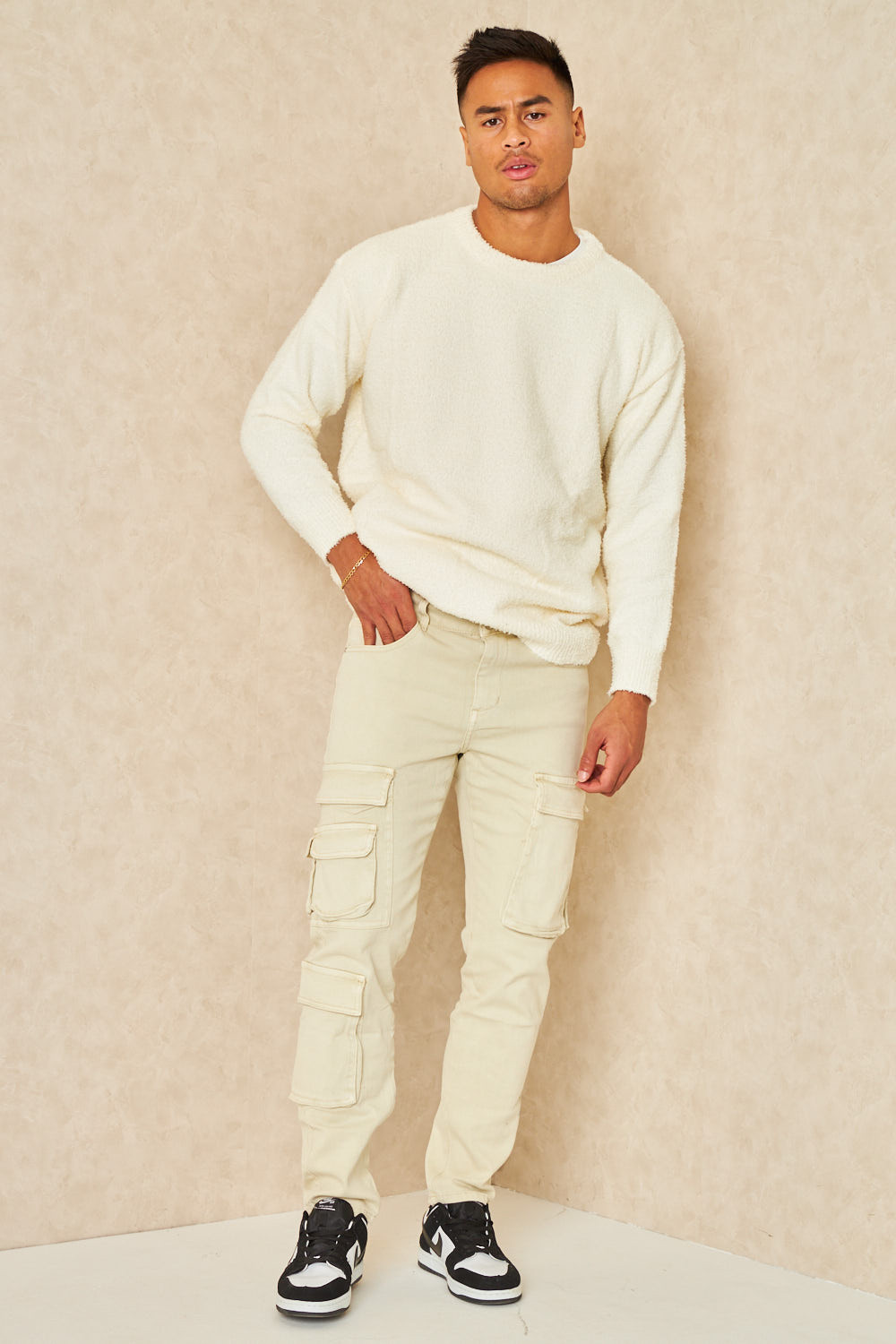 Pull blanc cassé effet duveteux