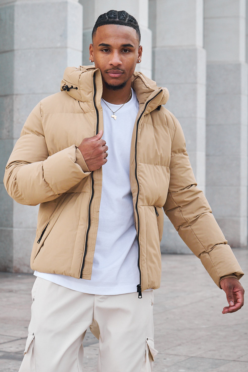 Parka beige à capuche mi-longue