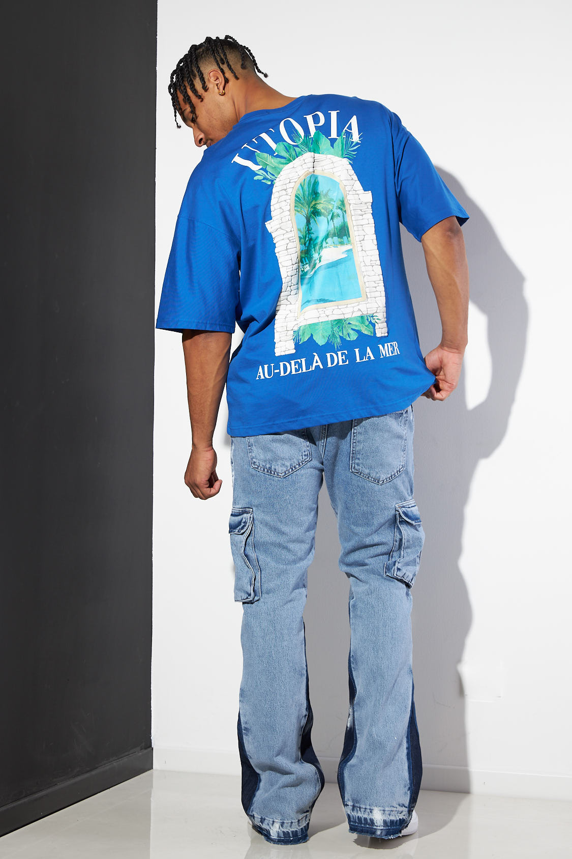 T-shirt bleu foncé "utopia"