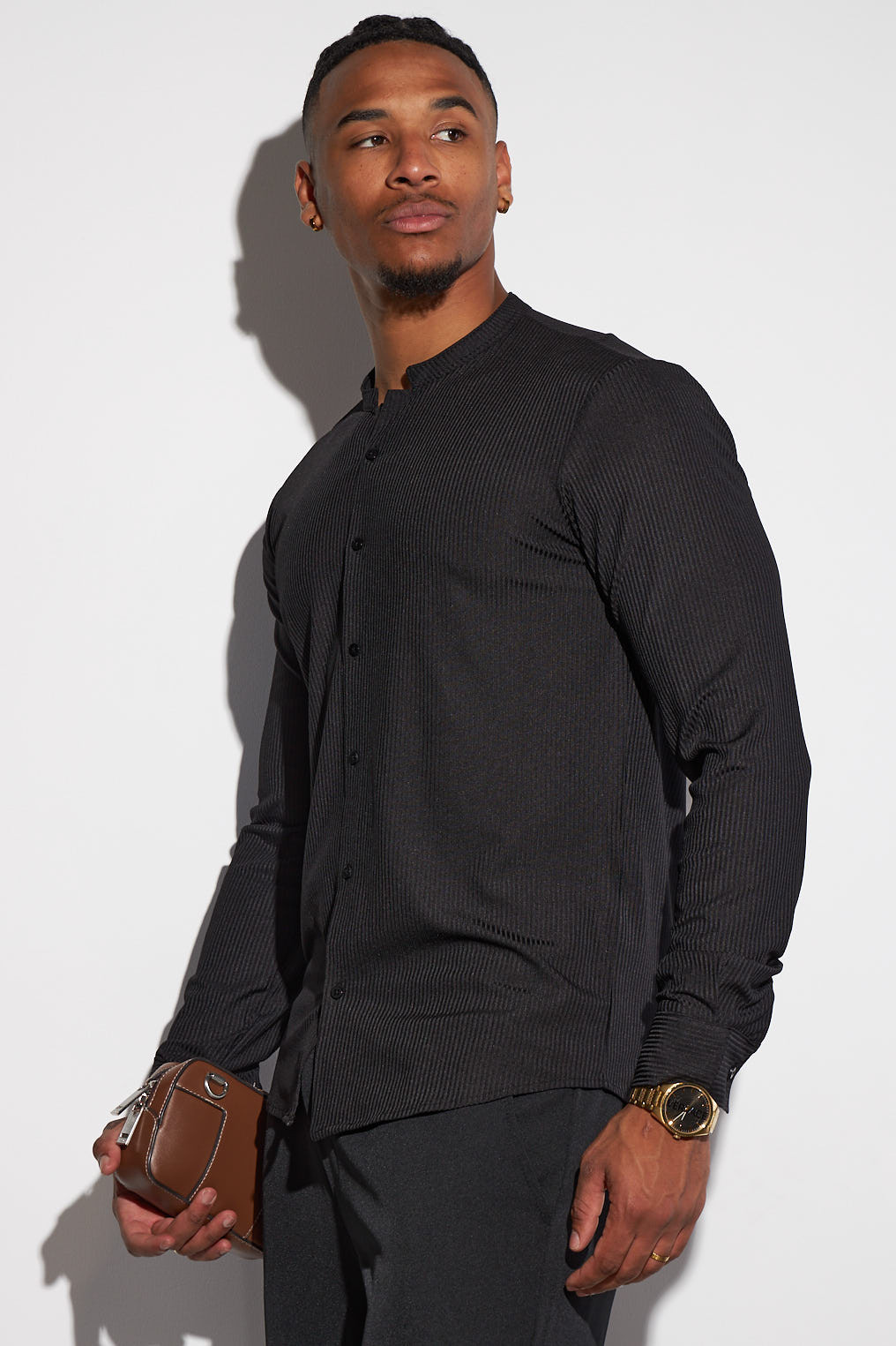 Chemise noire côtelée